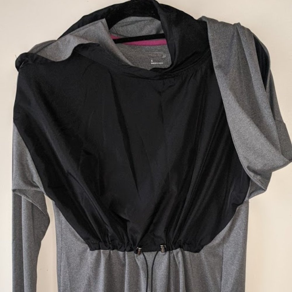 MTA Sport Women's top with drawstring waist, Sz S